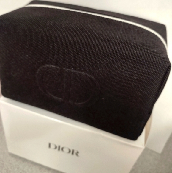 Dior makeup pouch brand new! - Picture 1 of 3